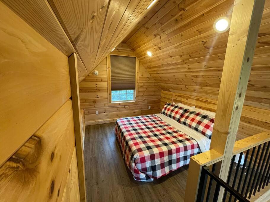 Cozy 1 Bedroom Cabin In The Heart Of Jonesborough Exterior photo